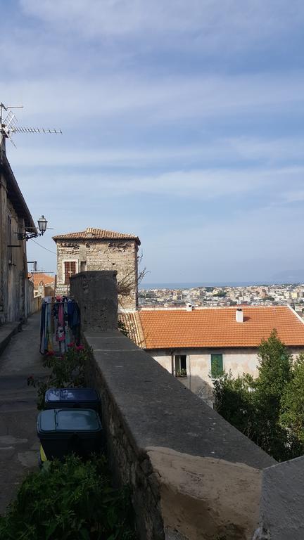Torrione San Lorenzo I Terracina Exterior photo